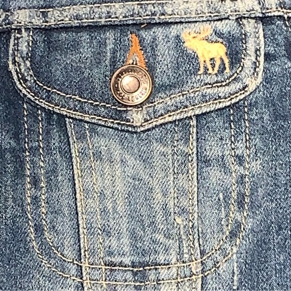 Abercrombie Authentic Vintage Girls Denim Jacket - Picture 2 of 4